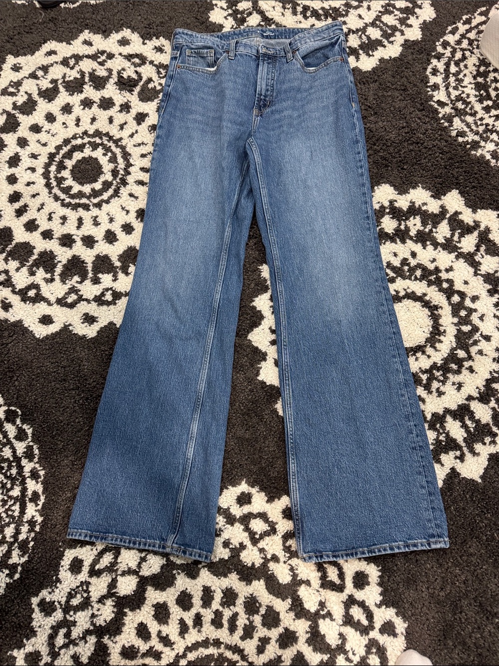 Old navy Womens mid rise loose bootcut jeans medium wash 8 tall